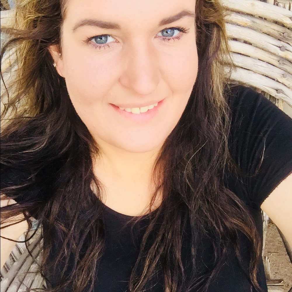 Meet your Posher, Sabrina